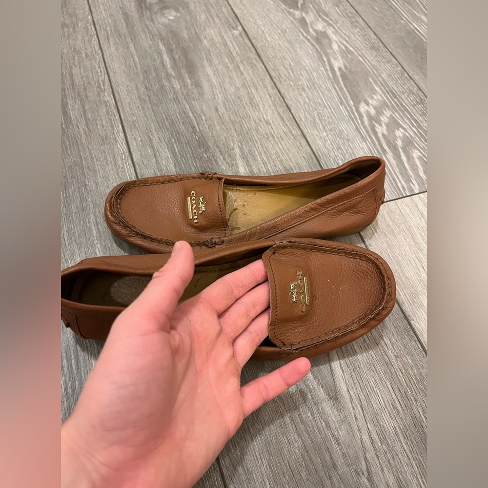 Coach Brown Leather Driving Shoe Flats Size 6 - Picture 2 of 6